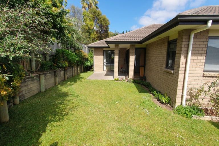 Photo of property in 12 Bloomfield Rise, Stanmore Bay, Whangaparaoa, 0932