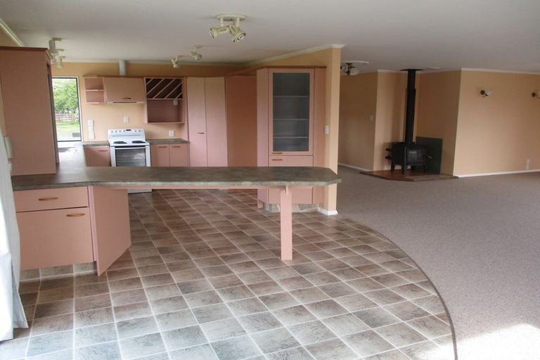 Photo of property in 312 Arapaepae Road South, Levin, 5571