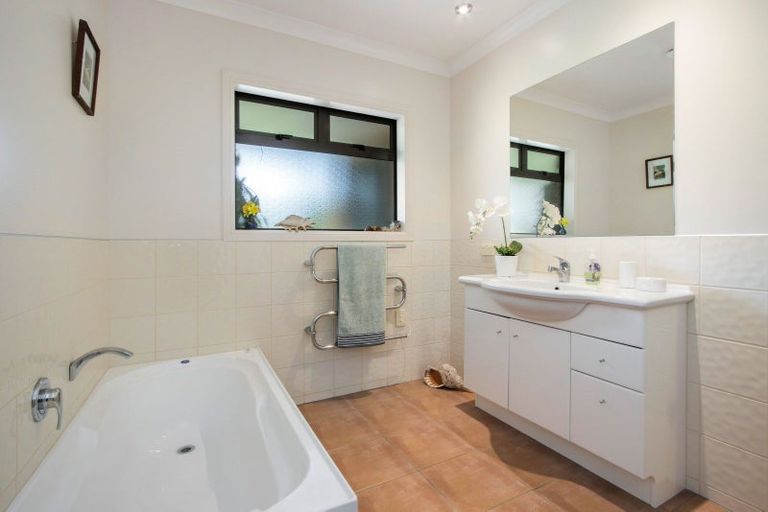 Photo of property in 6 Brookby Place, Katikati, 3129