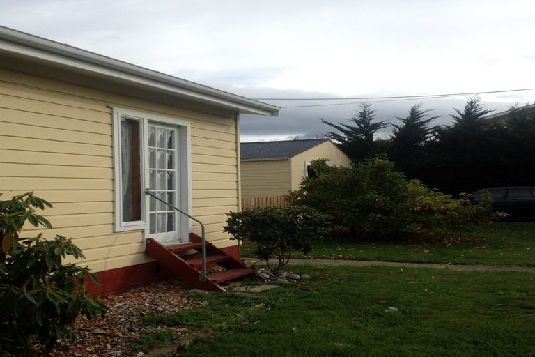 Photo of property in 11 Cameron Street, Waimate, 7924