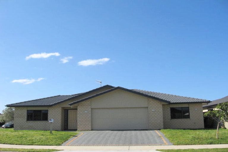 Photo of property in 9 Oreti Crescent, Papamoa Beach, Papamoa, 3118