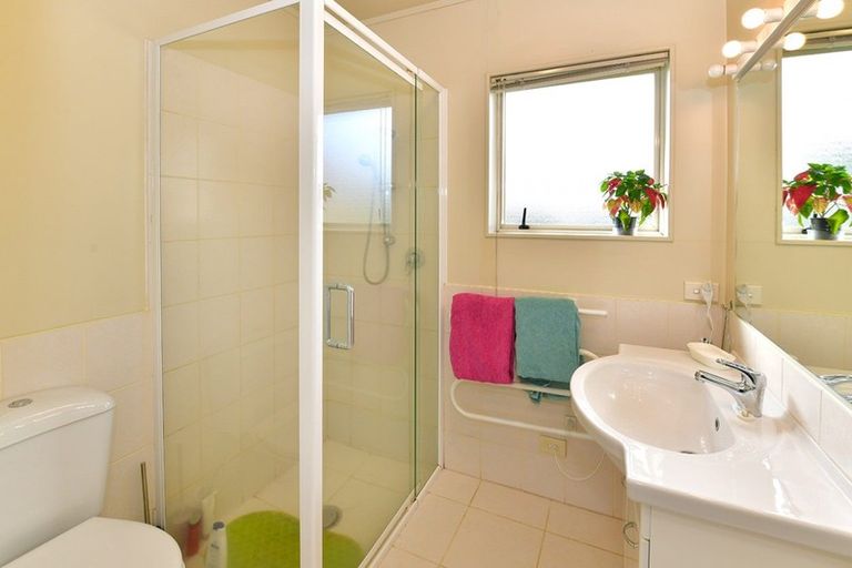 Photo of property in 3 Spinnaker Point, Manly, Whangaparaoa, 0930