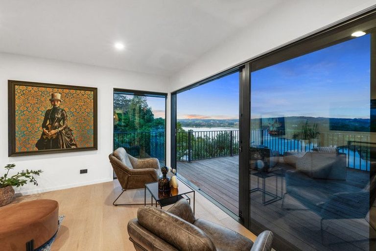 Photo of property in 175 Sandspit Road, Shelly Park, Auckland, 2014