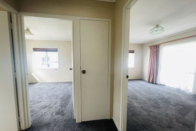 Photo of property in 141b Centreway Road, Orewa, 0931