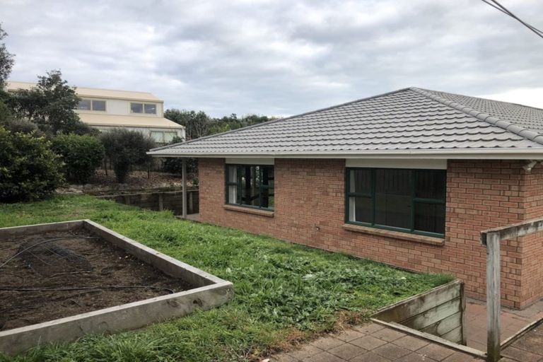 Photo of property in 13 Brendan Drive, Te Horo Beach, Otaki, 5581