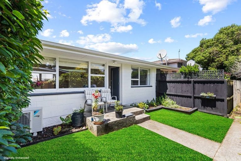 Photo of property in 3/82 Holly Road, St Albans, Christchurch, 8014