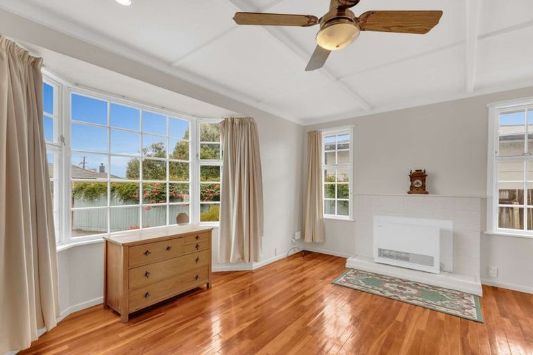 Photo of property in 10a Kings Drive, Levin, 5510