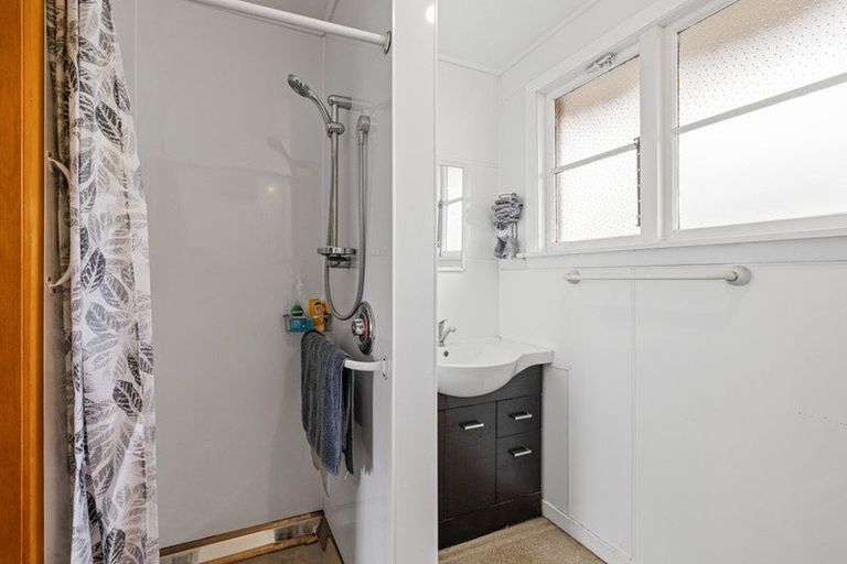 Photo of property in 413 Linwood Avenue, Bromley, Christchurch, 8062