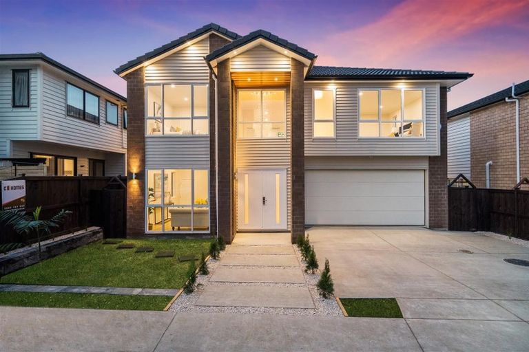 Photo of property in 16 Puoro Street, Flat Bush, Auckland, 2019