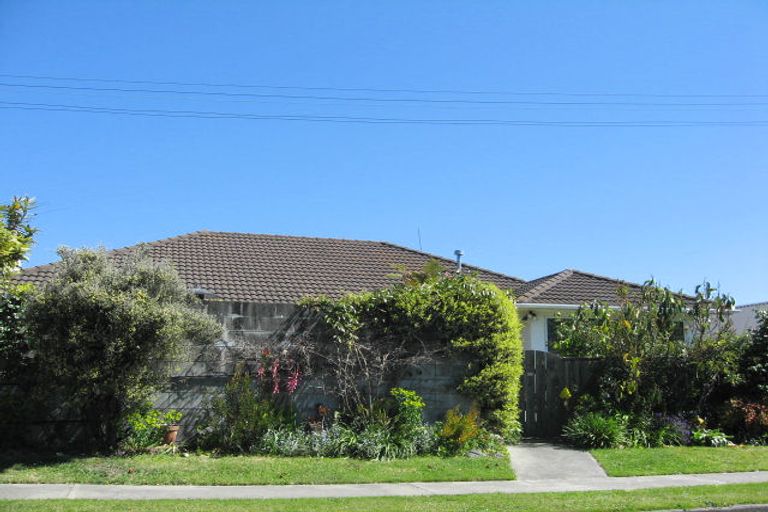 Photo of property in 2a Pateke Street, Stoke, Nelson, 7011