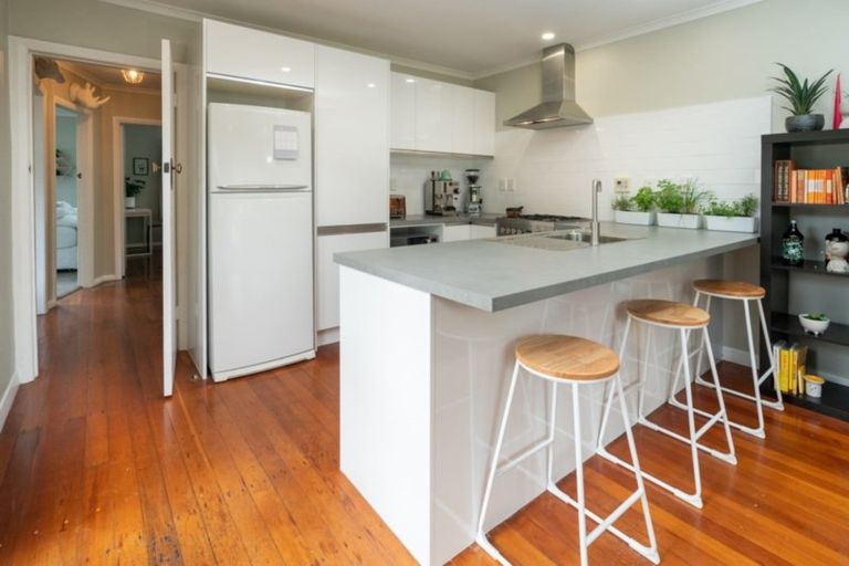 Photo of property in 57 Nottingham Street, Karori, Wellington, 6012