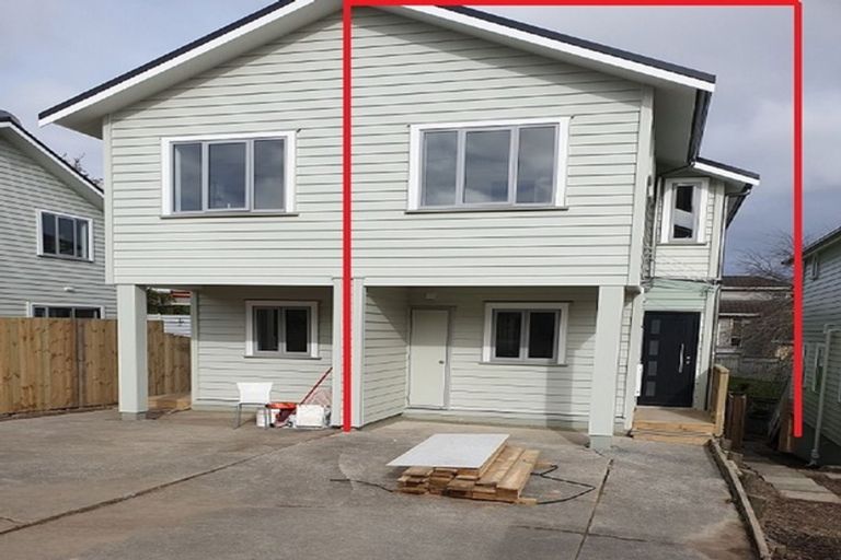 Photo of property in 5/4 John Jennings Drive, Oteha, Auckland, 0632