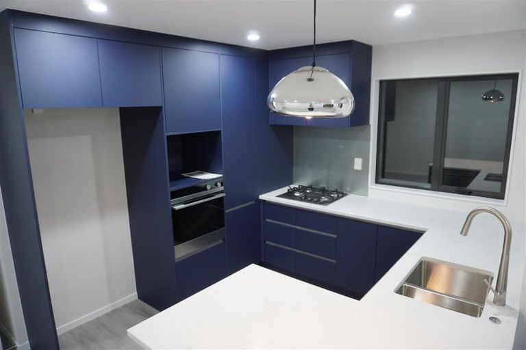 Photo of property in 15 Combat Street, Papakura, 2110