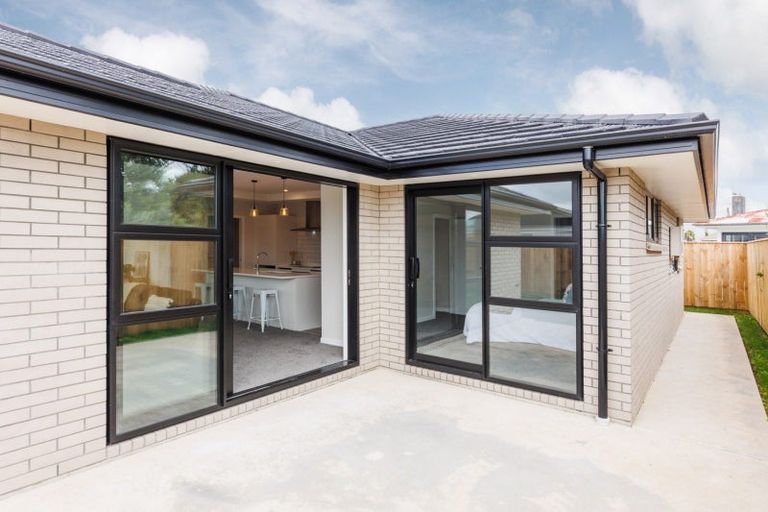 Photo of property in 13a Saxton Street, Levin, 5510