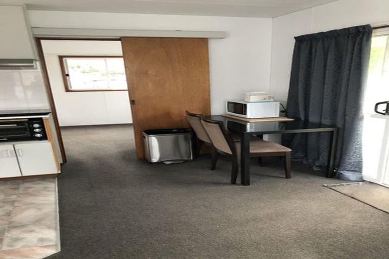 Photo of property in 15 Mack Place, Red Hill, Papakura, 2110