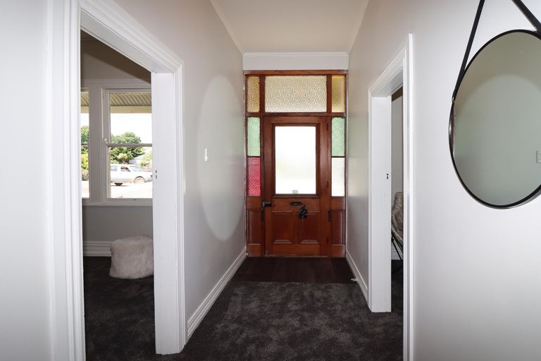 Photo of property in 276 High Street South, Carterton, 5713