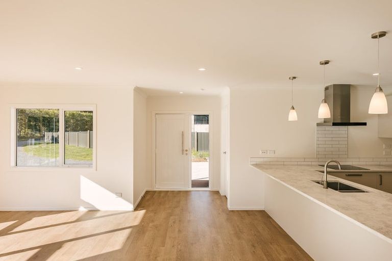 Photo of property in 9 Railway Terrace, Ohau, 5570