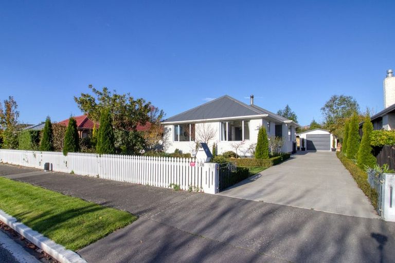 Photo of property in 38 Evesham Crescent, Spreydon, Christchurch, 8024