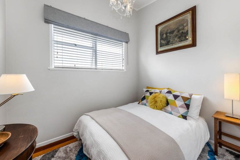 Photo of property in 70 Aramoana Avenue, Devonport, Auckland, 0624