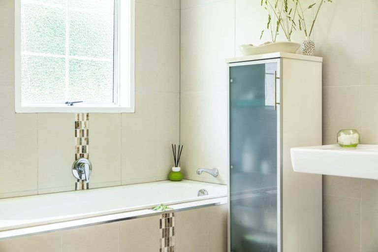 Photo of property in 286 Muriwai Valley Road, Muriwai, Waimauku, 0881