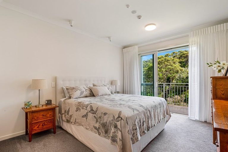 Photo of property in 90 Eaves Bush Parade, Orewa, 0931