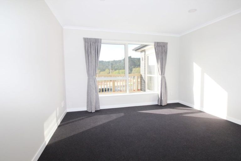 Photo of property in 80 Jeroboam Loop, Kumeu, 0810