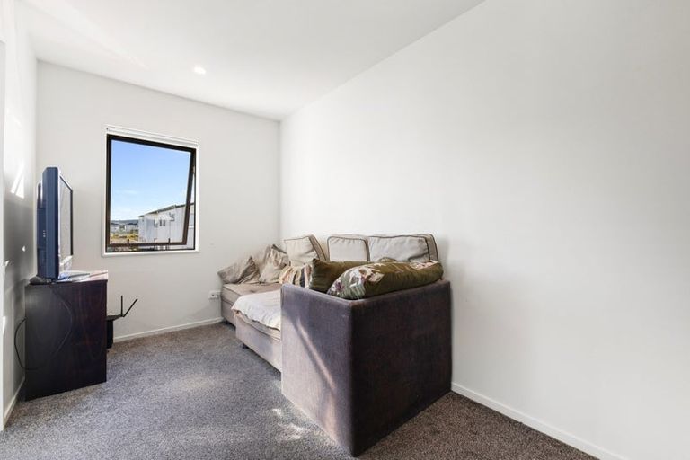 Photo of property in 57 Bellbird Street, Papakura, 2110