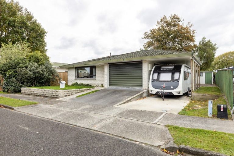 Photo of property in 1 Tern Place, Hokowhitu, Palmerston North, 4410