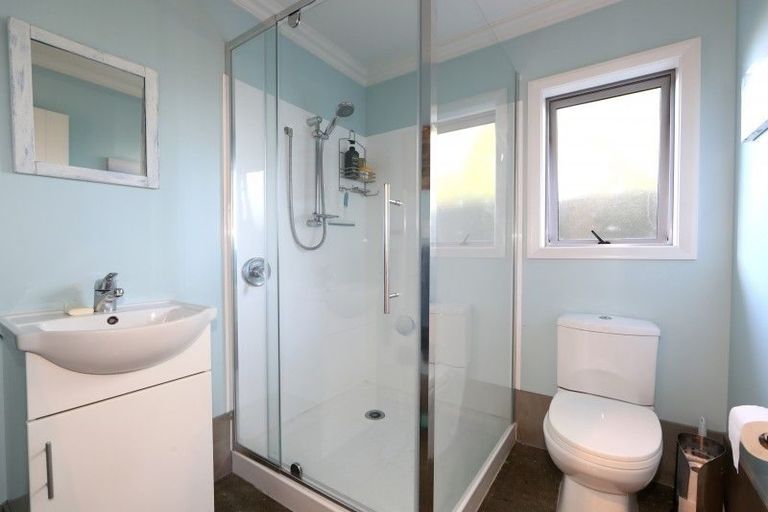 Photo of property in 609 Saint Aubyn Street West, Saint Leonards, Hastings, 4120