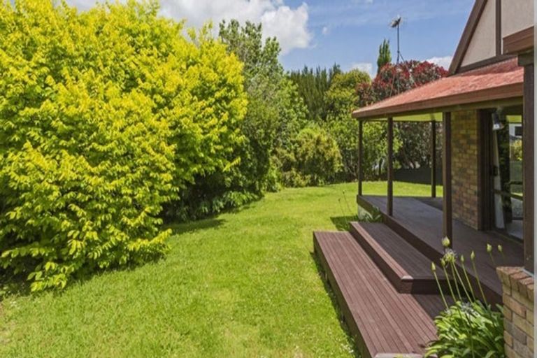 Photo of property in 30 Venus Place, Half Moon Bay, Auckland, 2012