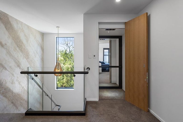 Photo of property in 20a Wroxton Terrace, Merivale, Christchurch, 8014