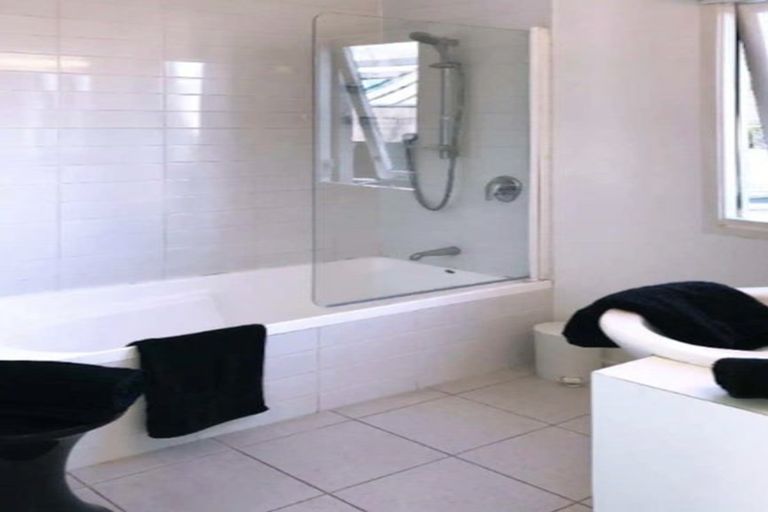 Photo of property in 1/12 Shrewsbury Street, Merivale, Christchurch, 8014