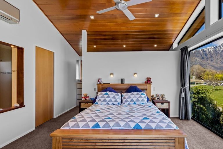 Photo of property in 20 Shoreline Road, Frankton, Queenstown, 9300