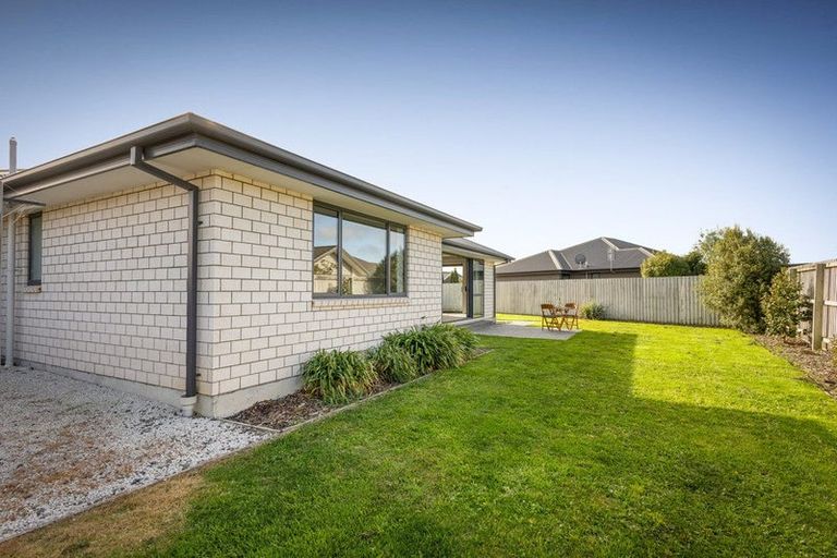 Photo of property in 4 Hamlett Drive, Woodend, 7610