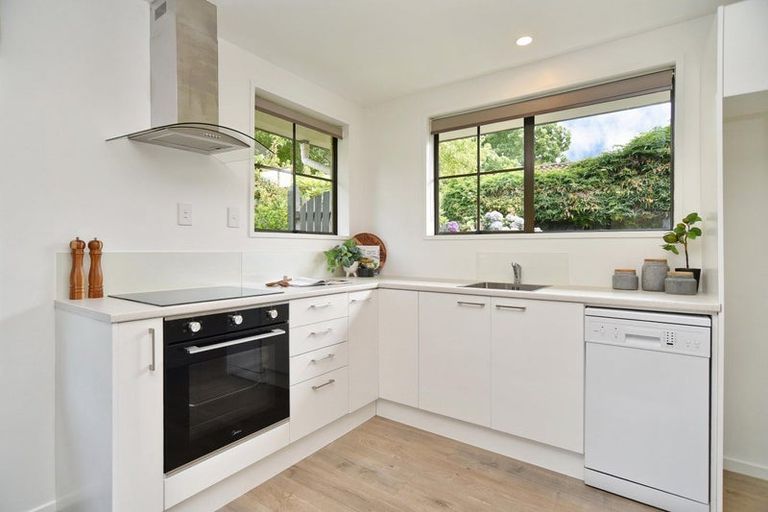 Photo of property in 1/20 Montclare Avenue, Ilam, Christchurch, 8041