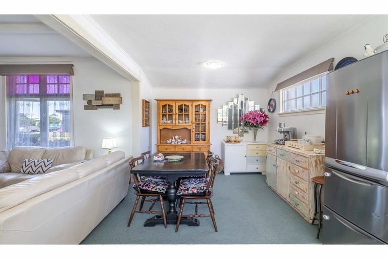 Photo of property in 127 Princes Street, Strathern, Invercargill, 9812