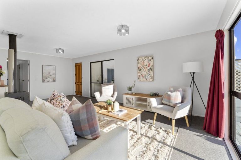 Photo of property in 8 Brandon Street, Otaki, 5512