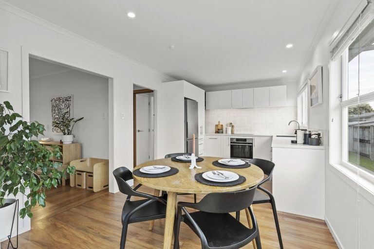 Photo of property in 16 English Street, St Andrews, Hamilton, 3200