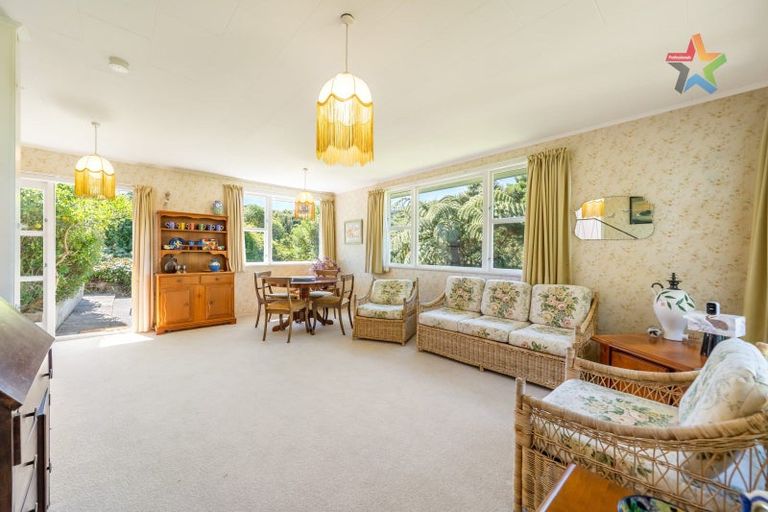 Photo of property in 22 Cedar Street, Maungaraki, Lower Hutt, 5010