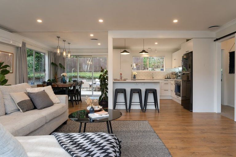 Photo of property in 9 Tralee Place, Johnsonville, Wellington, 6037