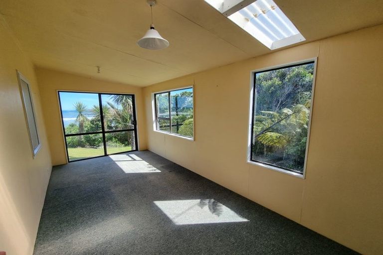 Photo of property in 2187 Coast Road, Barrytown, Runanga, 7873