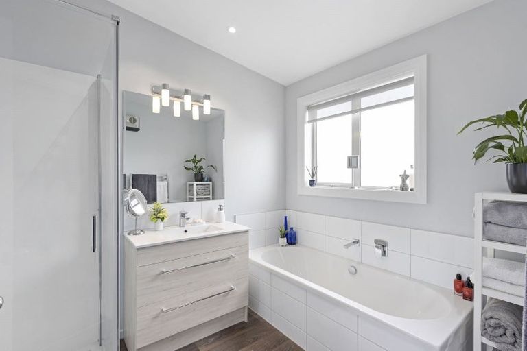 Photo of property in 9 Kennedys Bush Road, Halswell, Christchurch, 8025