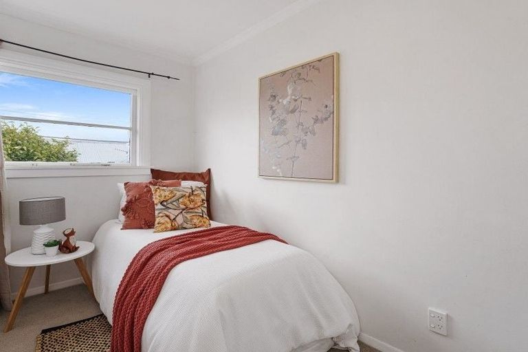 Photo of property in 9 Percival Road, Paraparaumu Beach, Paraparaumu, 5032