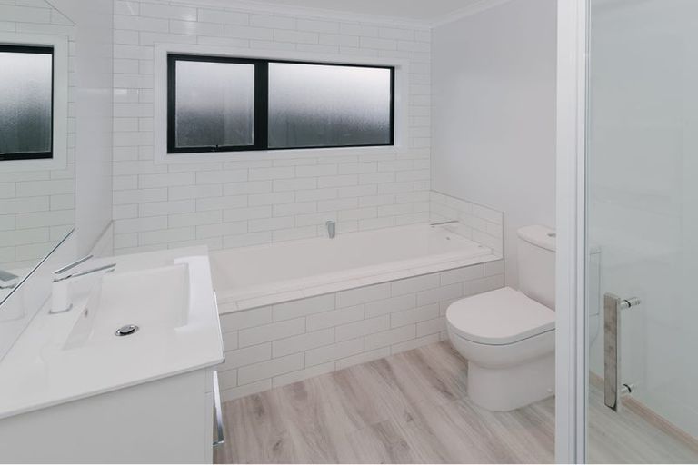 Photo of property in 5a Anglesey Place, Awapuni, Palmerston North, 4412