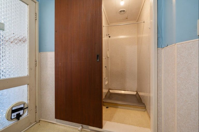 Photo of property in 22 Frankley Road, Westown, New Plymouth, 4310