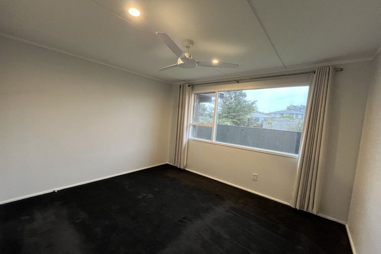 Photo of property in 7 Sharda Grove, Paraparaumu Beach, Paraparaumu, 5032