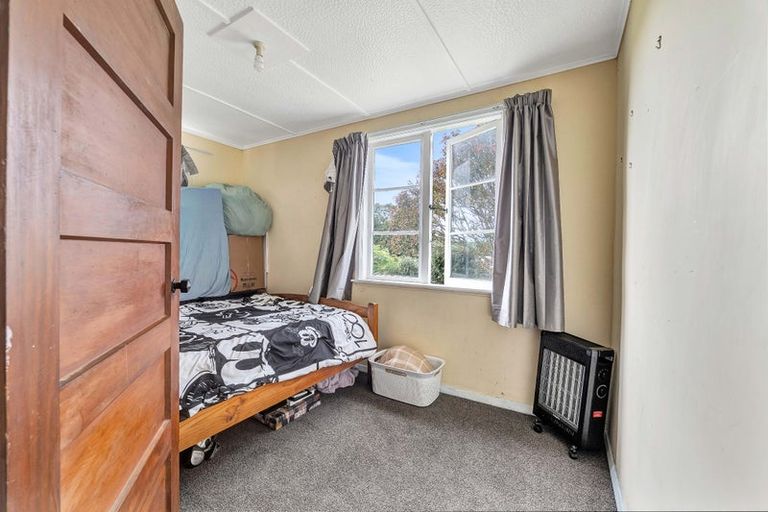 Photo of property in 2 Dixon Avenue, Hawera, 4610