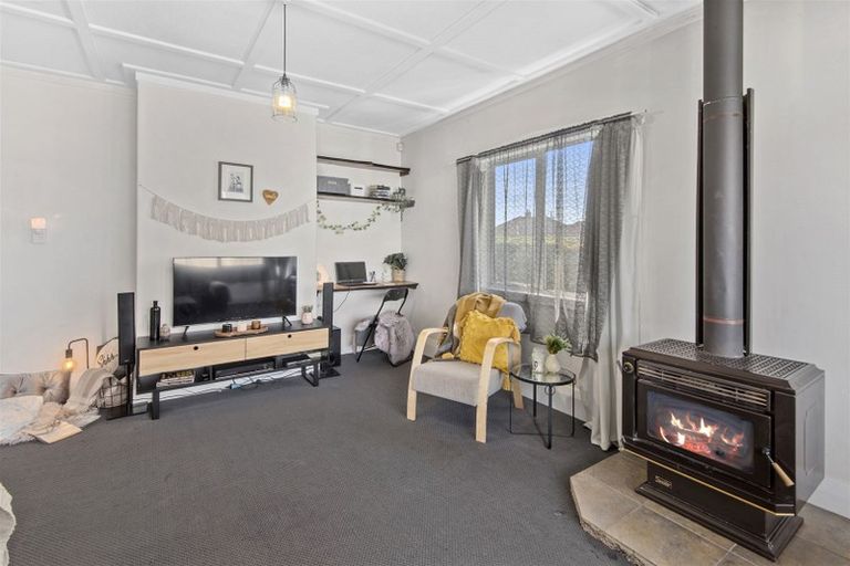 Photo of property in 76 Kamo Road, Kensington, Whangarei, 0112