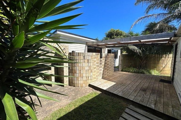 Photo of property in 1186 Papamoa Beach Road, Papamoa Beach, Papamoa, 3118