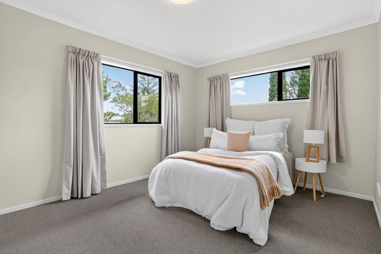 Photo of property in 61d Sabulite Road, Kelston, Auckland, 0602